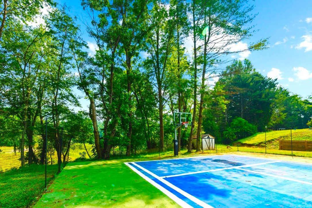 Gated Mansion - Basketball Court Movie Theater Views Villa Big Stone Gap Bagian luar foto
